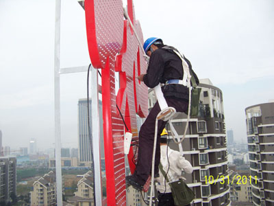  高空廣告牌安裝